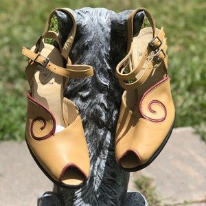 Vintage Fluevogs- Excellent Condition- size 37